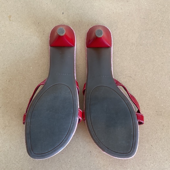 Madden Girl Red Sandals. Size 10 - Picture 4 of 6